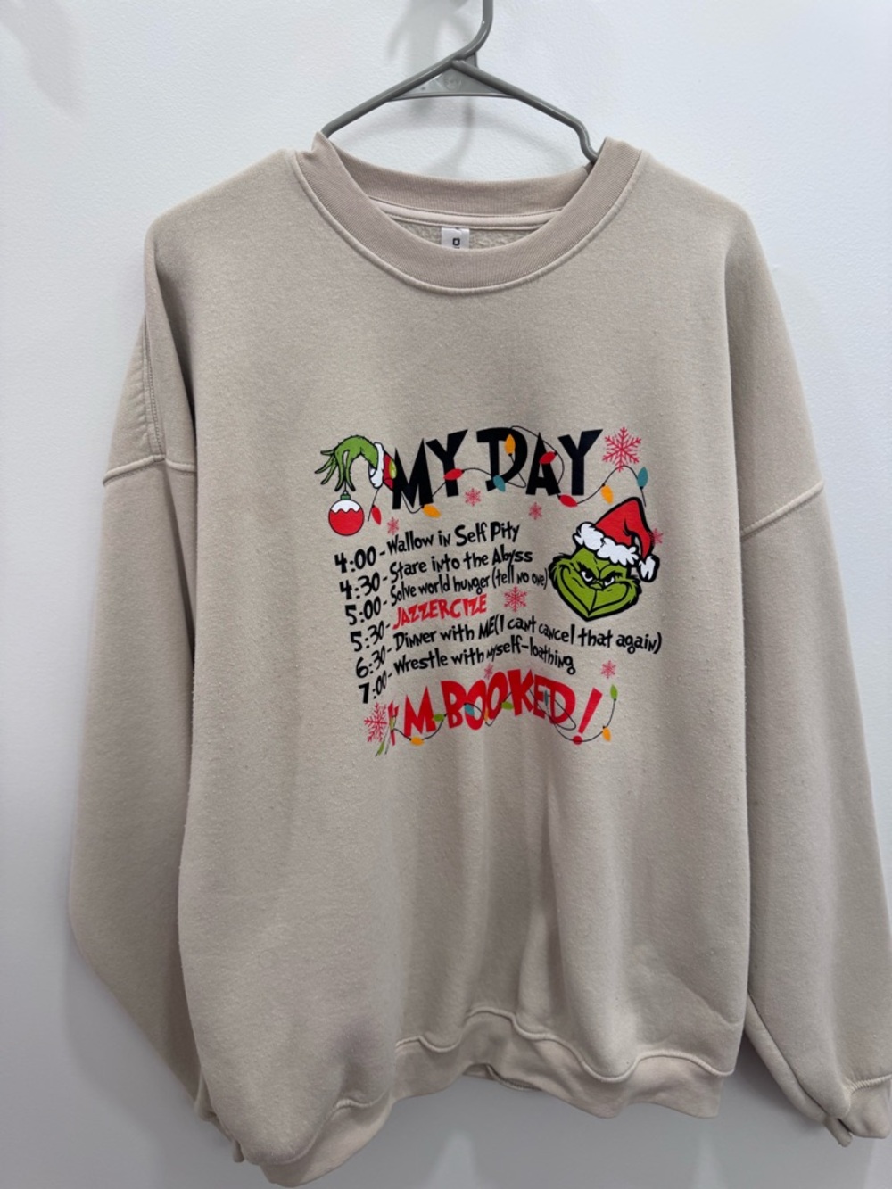 Crewneck Sweatshirt — Beige "My Day" Graphic